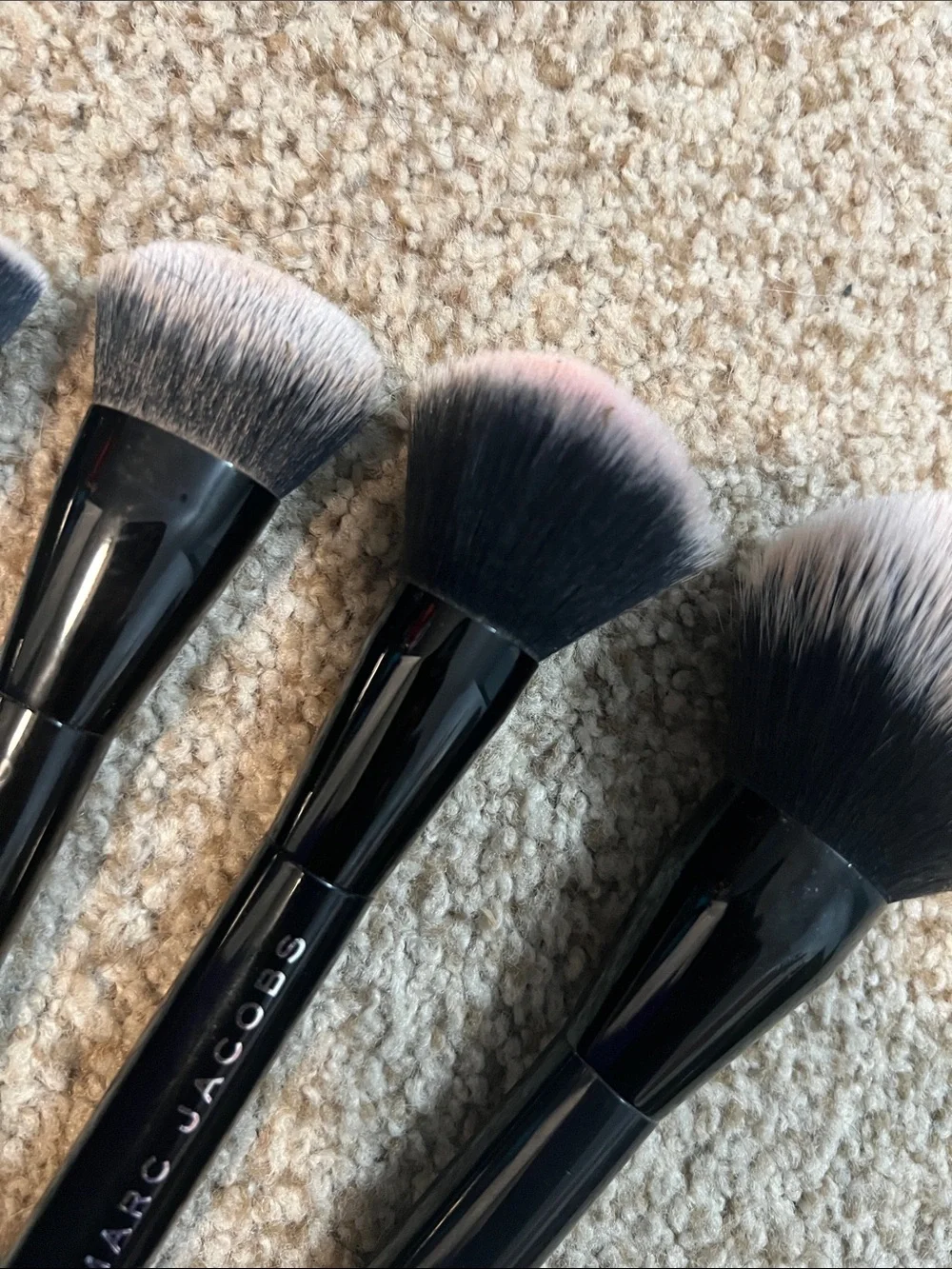 ❤️ MARC JACOBS Huge Lot of 8 Face & Eyeshadow Makeup Brushes DISCONTINUED L👀K ❤️